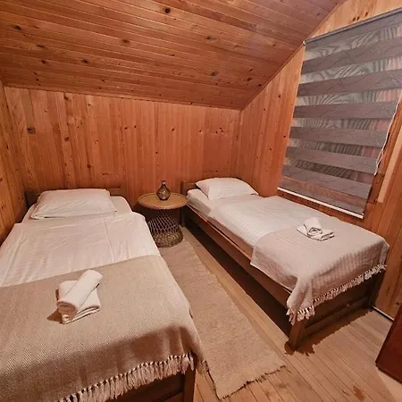 Planinska Kuca Ruza Σαλέ