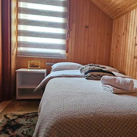 Planinska Kuca Ruza Dağ evi