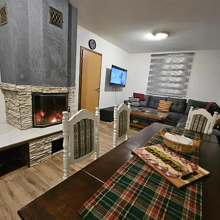 Planinska Kuca Ruza Dağ evi *